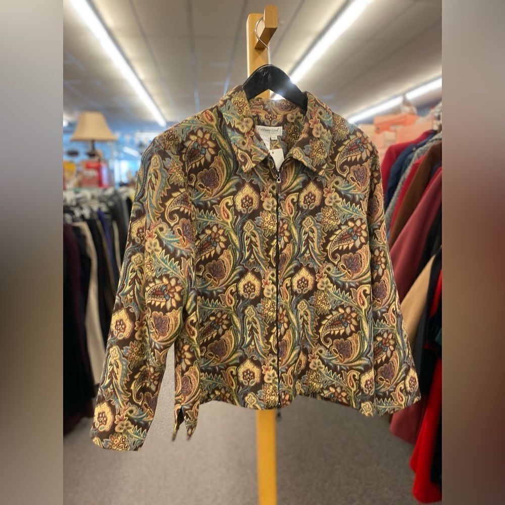 🛍️ ColdWater Creek Ladies XL Brown jacket With Colorful Disgns